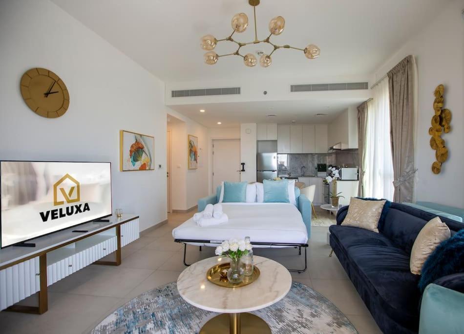 Veluxa - Luxury And Bright 1 Bedroom Apartment, Burj View! Dubai Exterior foto