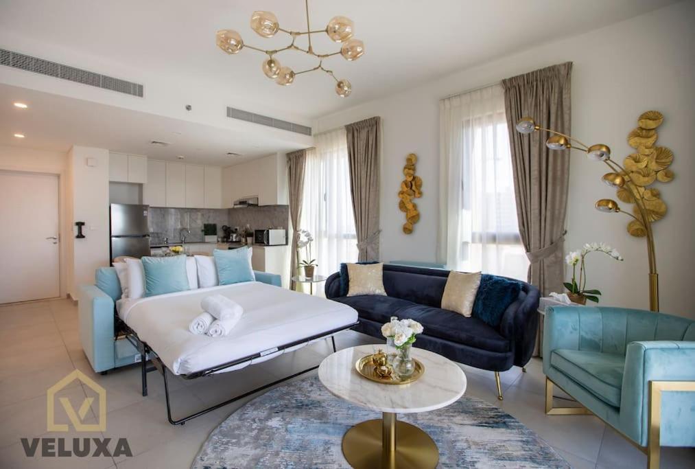 Veluxa - Luxury And Bright 1 Bedroom Apartment, Burj View! Dubai Exterior foto